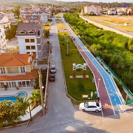Nehir Seydiler